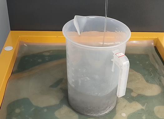 拋光液增加鋁件圓墊片金屬光澤